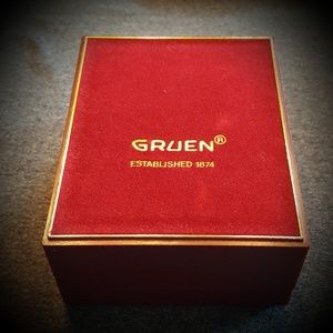 WOMEN'S GRUEN GOLD BRACELET WATCH, NEW*